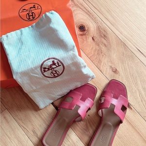 Pink Slides W/ Dust Bag & Shopping Bag